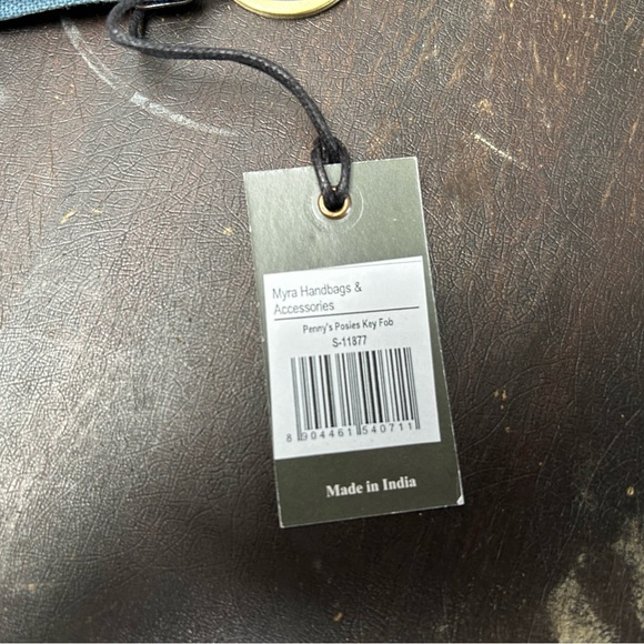 NWT Myra Bag Multicolor Floral Keychain Wristlet - Picture 4 of 4